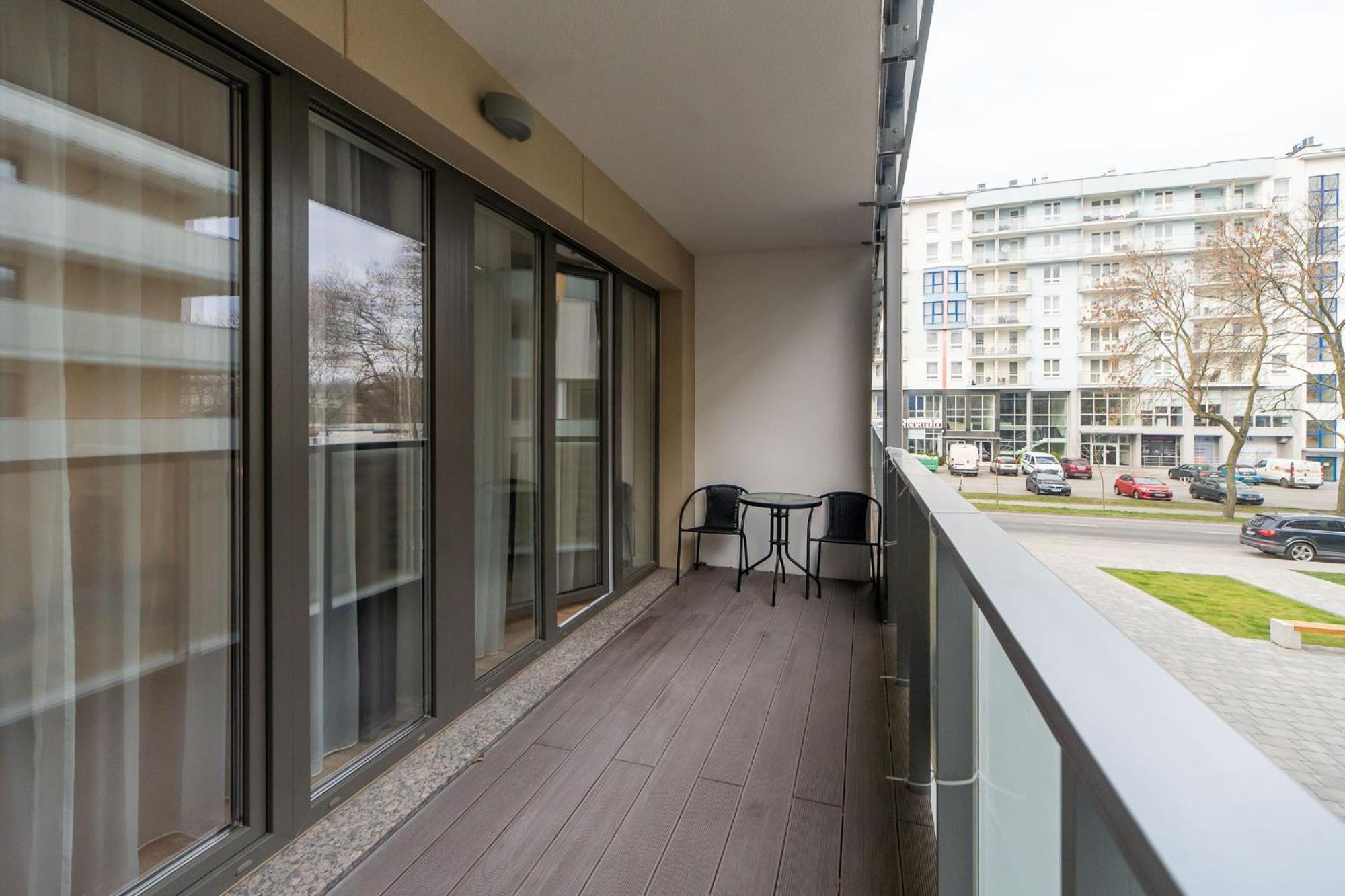 Faro Kasprowicza 20 Basen W Cenie Schwimmbad Im Preis *
